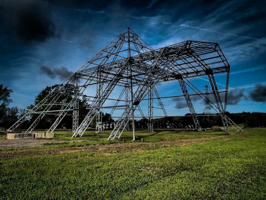 Structure de la pyramide du festival de Glastonbury